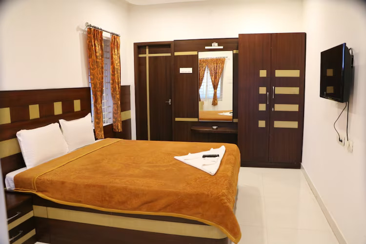 alora Rooms
